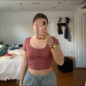 Burnt orange/maroon cropped T-shirt